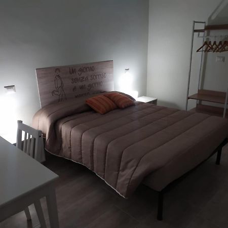 Dimora Sorriso Apartman Bari Kültér fotó
