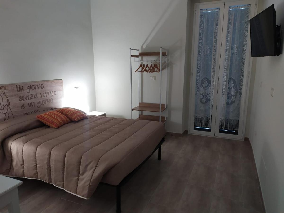 Dimora Sorriso Apartman Bari Kültér fotó